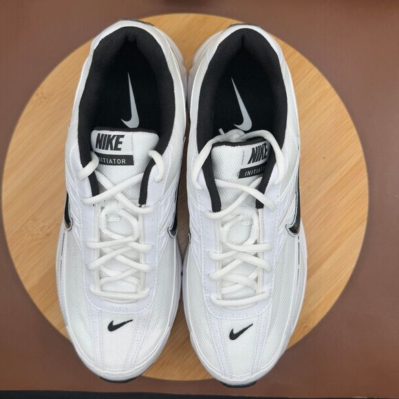 Nike Initiator White/ Black men’s Size 10.5 Brand New - Picture 10 of 11